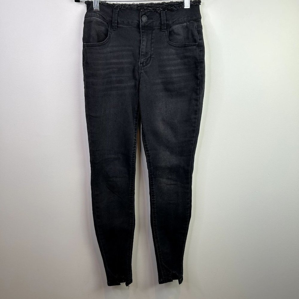 Maurices high rise black ram‎ hem waist jean size xs